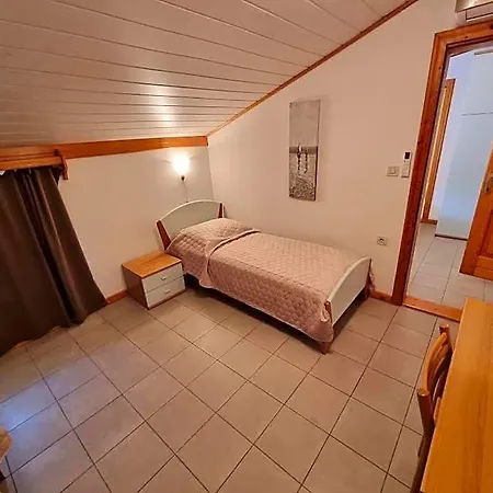Riva 3*