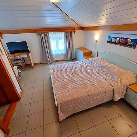 Hotel Riva Omisalj