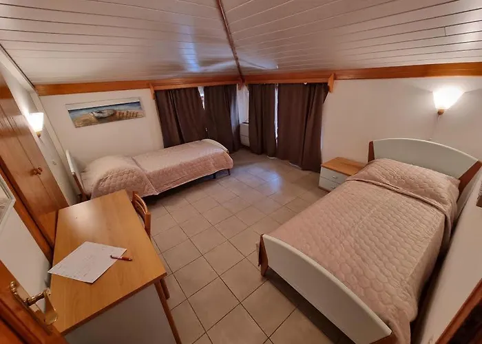 Riva 3* Omišalj