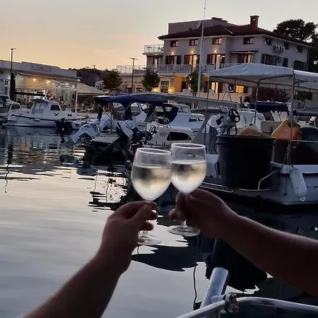 Riva Omišalj